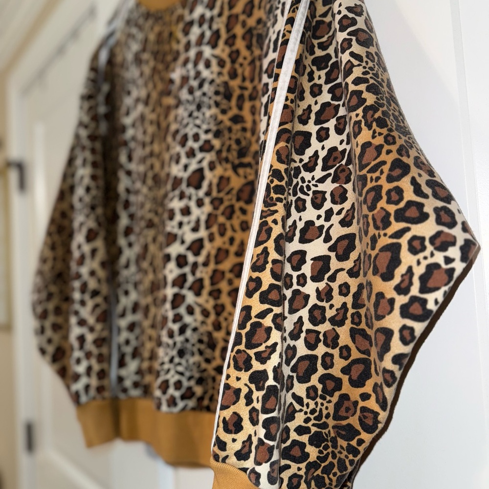 Adidas Brown Leopard Print Crewneck - Picture 3 of 10
